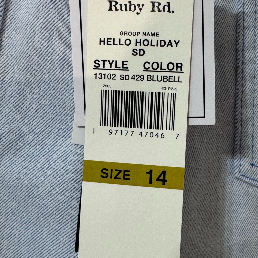Ruby Rd. Cuffed Pull-On Fly Jeans Size 14 - Picture 4 of 5
